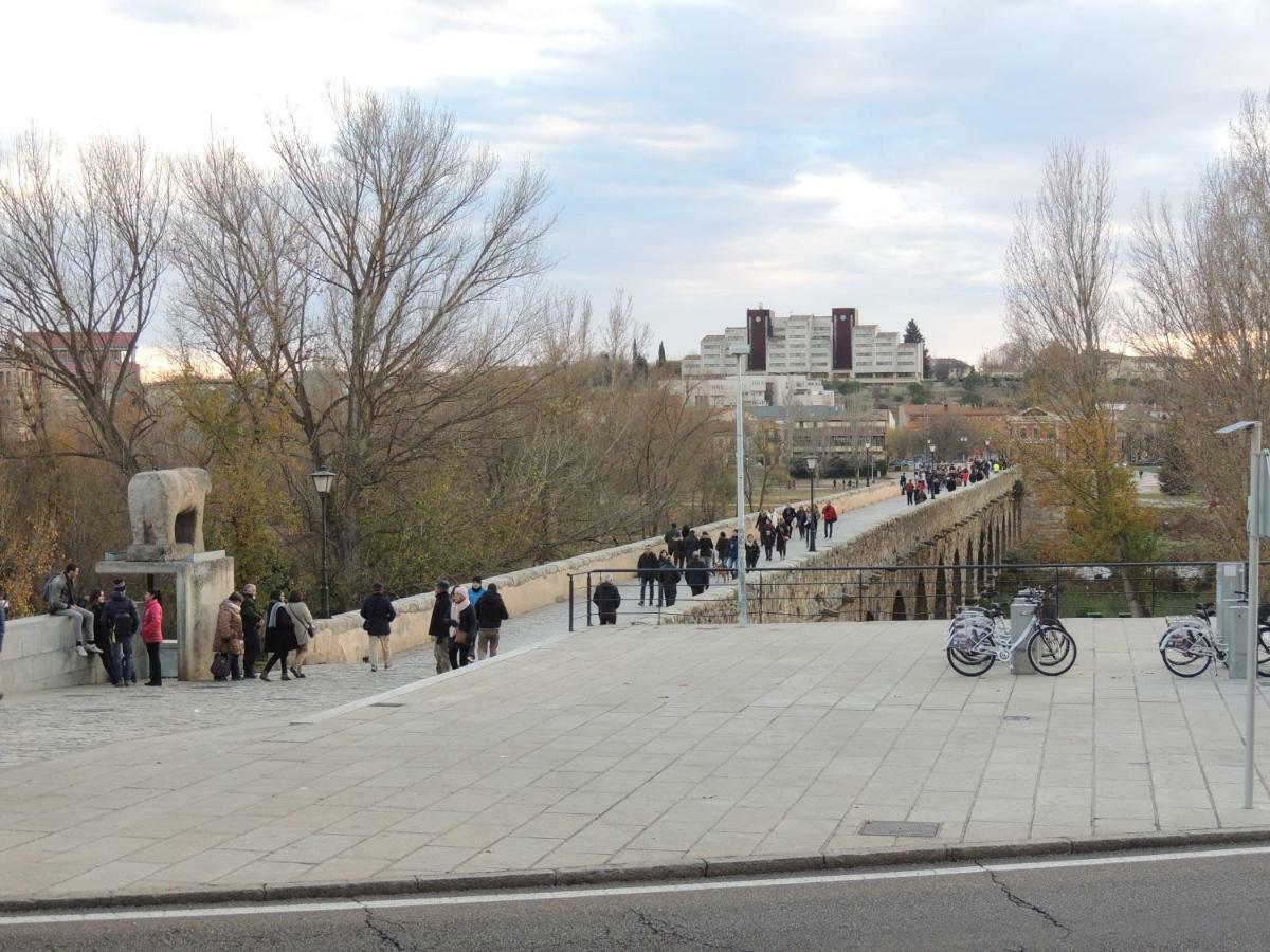 Apartamento Ribera Del Puente Salamanca Exterior photo